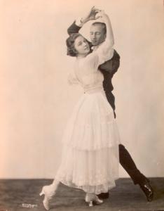 Ballroom dancers, 1915